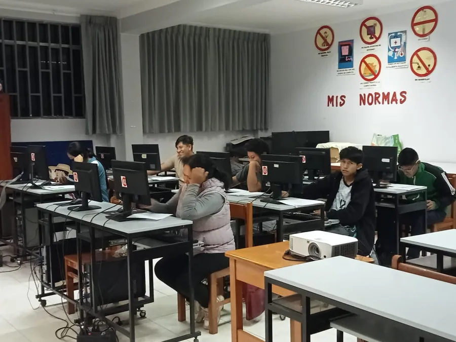 OPERACION DE PROGRAMAS DE COMPUTACION E INFORMATICA